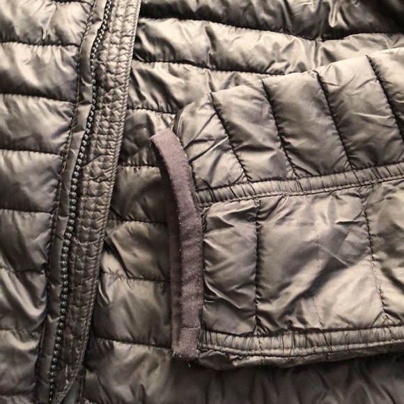 Men Quilted Regular Fit Zip-Front Puffer Jacket - Picture 6 of 8